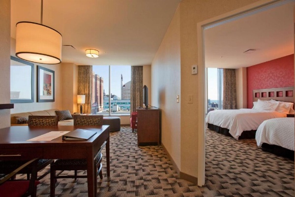 Embassy Suites Buffalo image 7